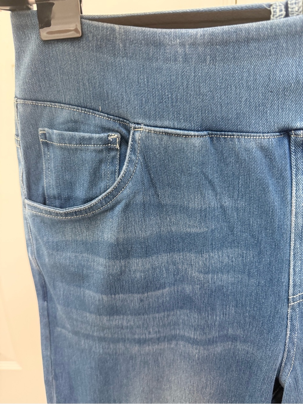 Wide-Leg Pull-On Jeans in Blue — Comfortable Everyday Style - Picture 3 of 16